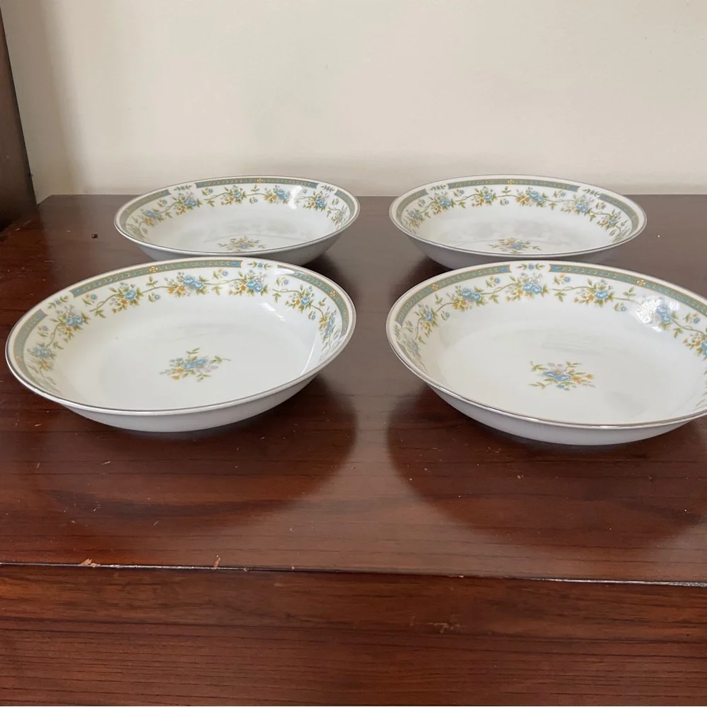Four Crown China Barclay 519 4 soup bowls